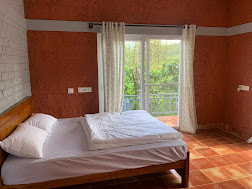 FernHills room with balcony